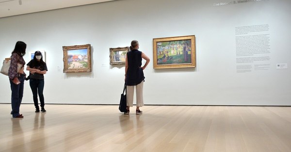La Nación / Un MoMA casi desierto reabre sus puertas en Nueva York