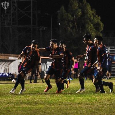 Cerro da otro paso gigante al título – Prensa 5