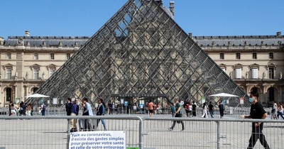 La Nación / La frecuentación del Louvre se desploma en julio y agosto