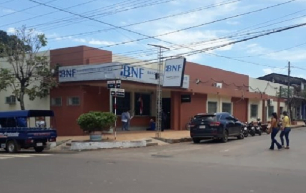 BNF de Coronel Oviedo cierra sus puertas - Noticiero Paraguay