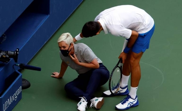 HOY / Djokovic no habla con la prensa, pero pide 'perdon' a la jueza en Instagram
