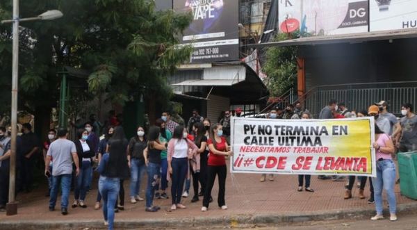 Esteños urgen plan para reapertura y hablan de pasaporte sanitario en frontera