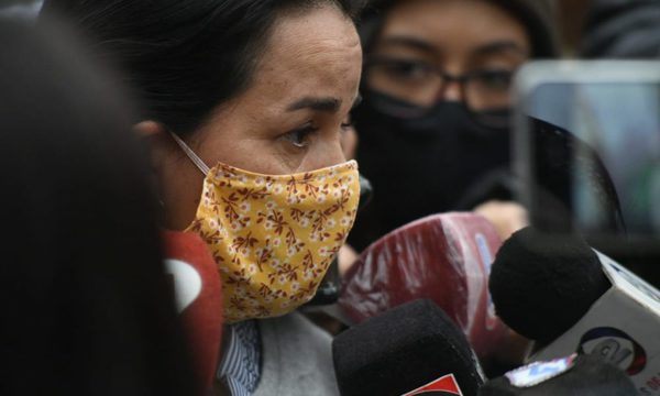Madre dice que reclamarán en tribunales internacionales por muerte de las niñas