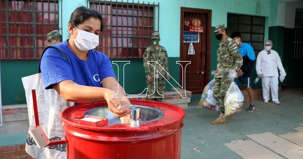La Nación / Las teorías falsas que se esconden detrás del argumentario de los antimascarilla