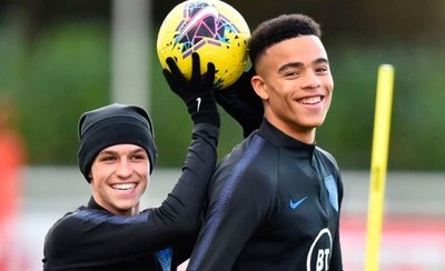 Inglaterra excluyó a Foden y Greenwood por violar las reglas anticovid