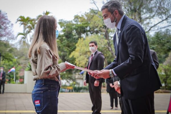 291 técnicos e ingenieros permitirán fortalecer servicio de la ANDE