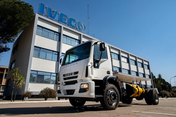 IVECO fabrica el primer camión a GNC en Argentina