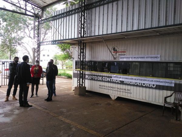 Cancillería retrocede y reabre oficina en Encarnación - Nacionales - ABC Color