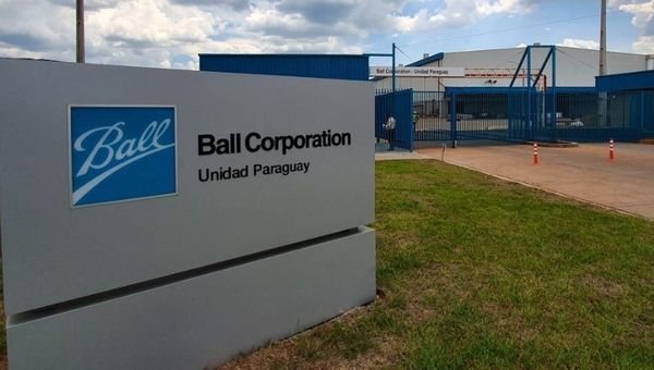 Con una planta 100% hidroeléctrica, Ball abastece a mercados de la región desde Paraguay
