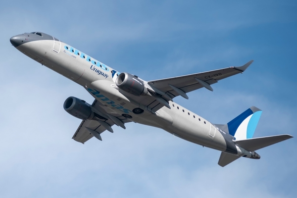 Aprobados los 'vuelos burbujas' entre Paraguay y Uruguay: ¿Puede un pasajero volar a otro destino desde Montevideo?