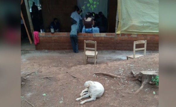 Bebé muere ahogado tras caer dentro de un balde con agua