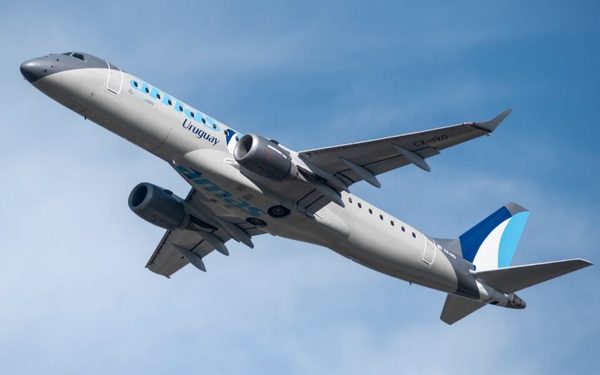 Aprobados los “vuelos burbuja” entre Paraguay y Uruguay: ¿Puede un pasajero volar a otro destino desde Montevideo?