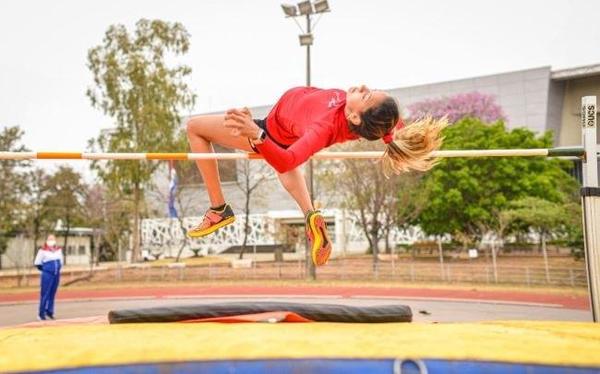 El atletismo celebra la aprobación del protocolo sanitario y la vuelta a casa – Prensa 5
