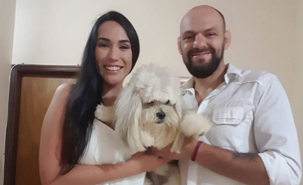 HOY / Con emotivo video Silvia Flores revela que su esposo es COVID-19 positivo