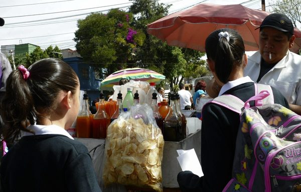Tabasco prohíbe acceso de alimentos y comida chatarra a los niños - MarketData
