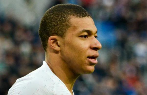 La tensión en el fútbol francés luego de que Mbappé diera positivo por Covid-19 - C9N