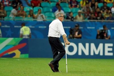 Tabárez “duda” del inicio de las Eliminatorias  - Fútbol - ABC Color