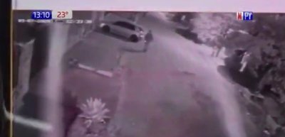 Robacoches se llevan un vehículo en 5 minutos | Noticias Paraguay