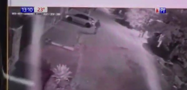 Robacoches se llevan un vehículo en 5 minutos | Noticias Paraguay