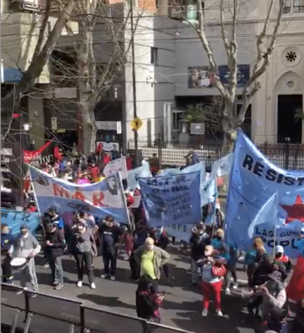 Atacan embajada paraguaya en Buenos Aires