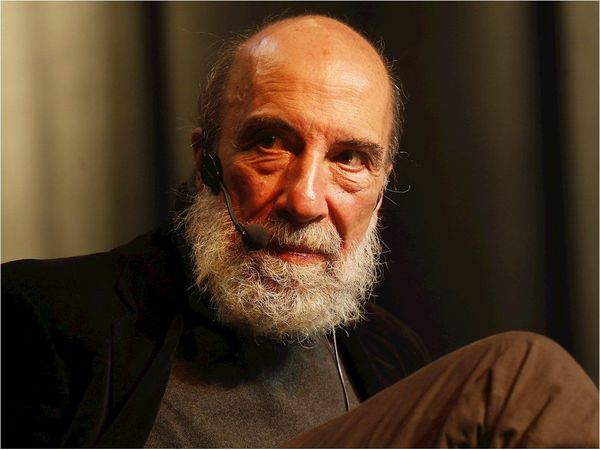 Chileno obtiene premio Reina Sofía de Poesía Iberoamericana