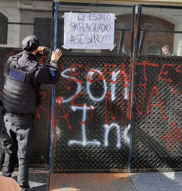 Atropellan embajada paraguaya en Buenos Aires