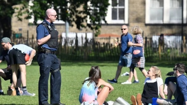 Inglaterra prohibirá las reuniones de más de seis personas a partir del lunes » Ñanduti