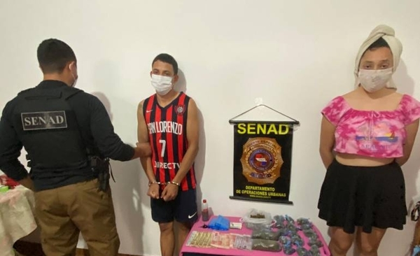 HOY / Detienen a una pareja por ofrecer drogas a través de Facebook