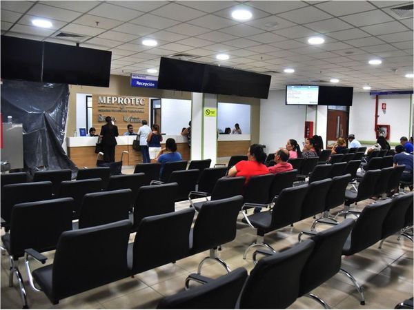 Derivan a clínica privada a pacientes de Ingavi para servicio de imágenes