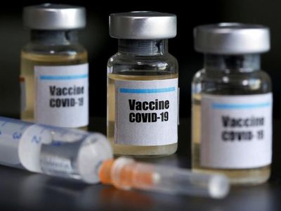 Un voluntario enferma y se frena el ensayo de la vacuna de Oxford