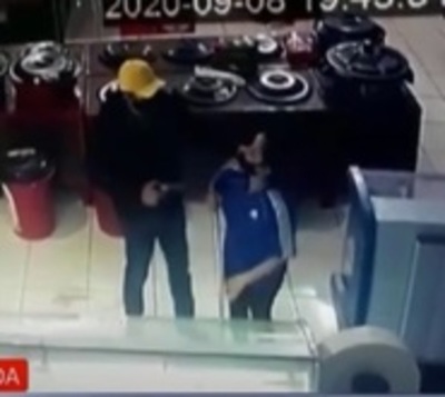 Delincuentes roban G. 60 millones de un Autoservicio - Paraguay.com