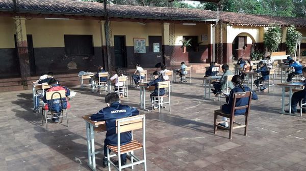 ¿Cuánto aprenden los alumnos? Dos años y G. 24 mil millones después, hoy darán resultados - Nacionales - ABC Color