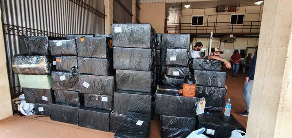 Fiscala confirma inconsistencias en mercaderías incautadas - ABC en el Este - ABC Color