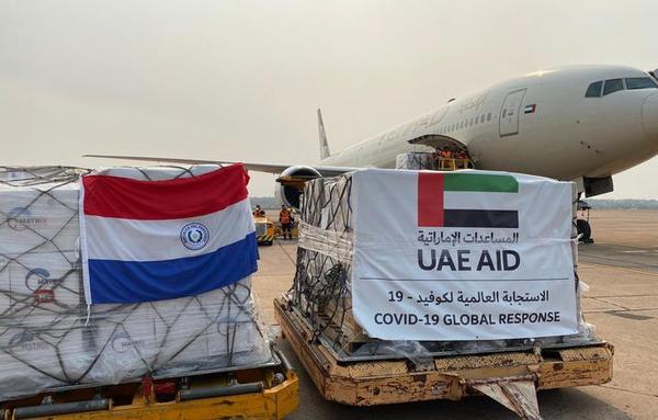 Llega avión con donación de insumos proveniente de Emiratos Árabes Unidos