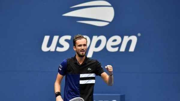 Medvedev accede a semifinales del US Open al derrotar a Rublev