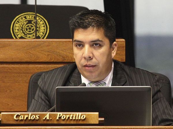 Diputado Carlos Portillo irá a juicio oral y público