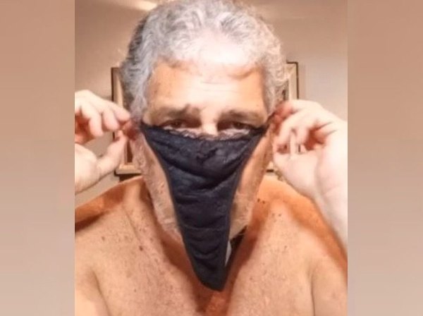 Crónica / ¡Raúl Melamed usó una tanga como tapabocas!