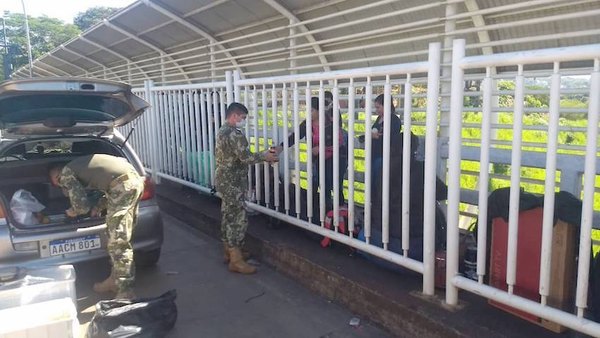 Crónica / Analizan abrir Puente de la Amistad