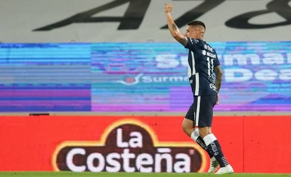 HOY / Iturbe se hace sentir con un golazo en México