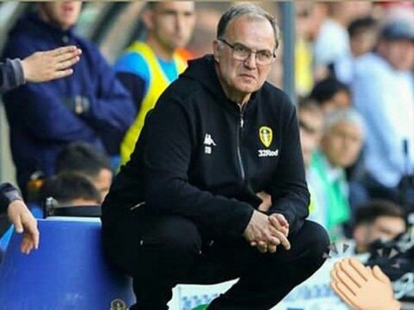 Marcelo Bielsa asegura su continuidad en el Leeds