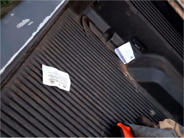 Fotografía de "brigada indígena" que secuestró a Denis y mensaje minimizado del panfleto - ADN Paraguayo
