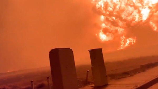 Captan una enorme bola de fuego en Oregón y confirman la "destrucción sustancial" de cinco localidades por incendios - ADN Paraguayo