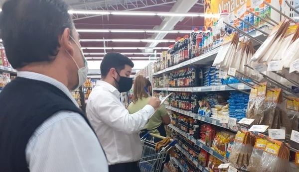 Coronel Oviedo: Realizan verificación de precios en comercios - Noticiero Paraguay