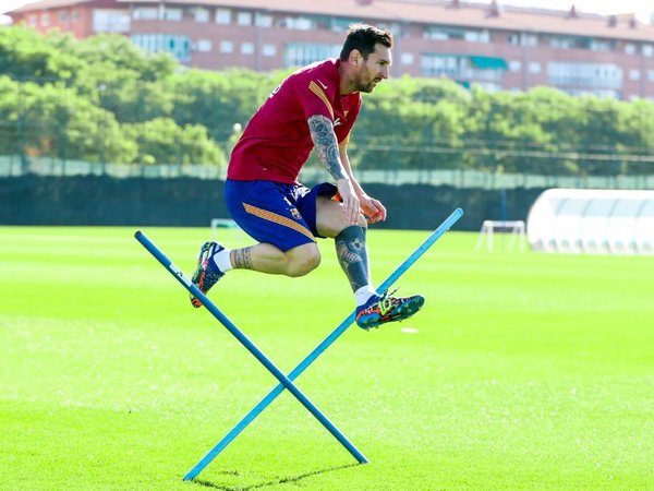 Leo Messi se entrena de forma voluntaria el día de fiesta