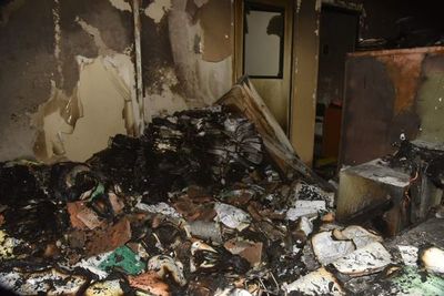Suspicaz incendio convierte documentos valiosos del MUVH en cenizas - Nacionales - ABC Color
