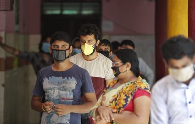 India bate un nuevo récord con casi 96.000 contagios en un día