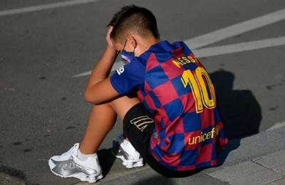 'He dormido mal y a veces ni he comido': Kevin, el niño que esperaba el regreso de Messi - C9N