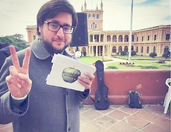 Crónica / Luego de su cirugía, Héctor Riveros dice que volvió a nacer