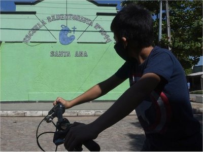 Petta dice que no hay evidencia de estrés en niños por clases virtuales