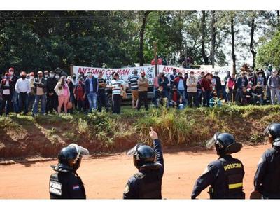 Mineros en conflicto por una cantera de oro en Paso Yobái